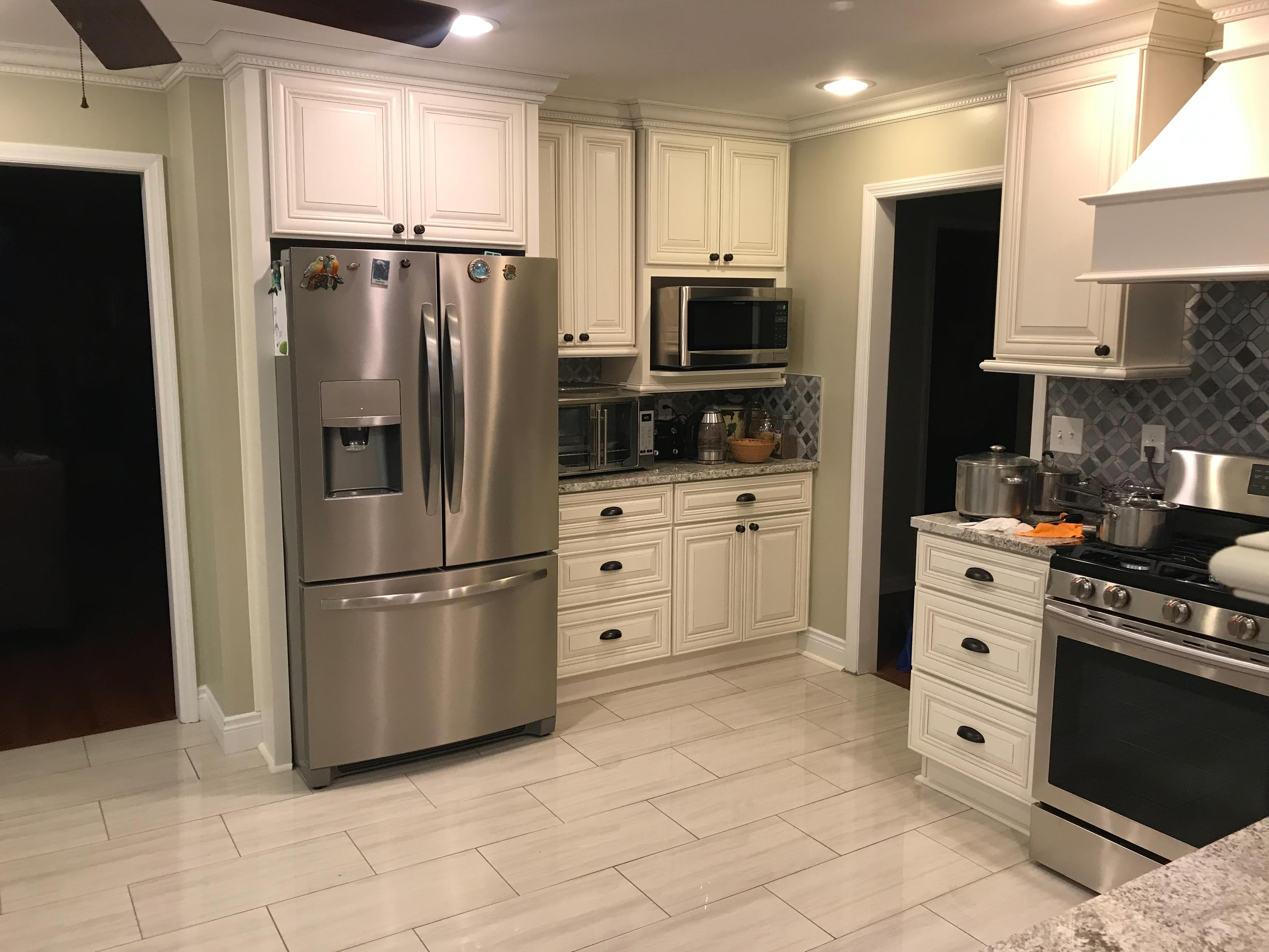 Nice clean kitchen